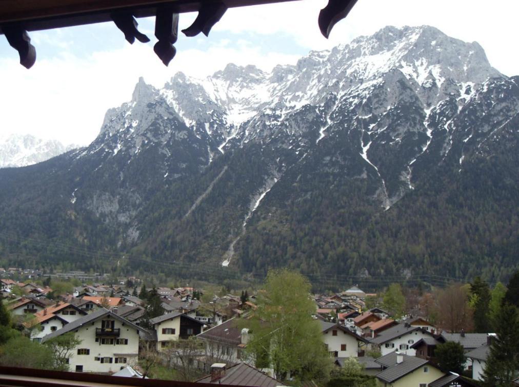 Haus Pelzer Apartment Mittenwald Bagian luar foto